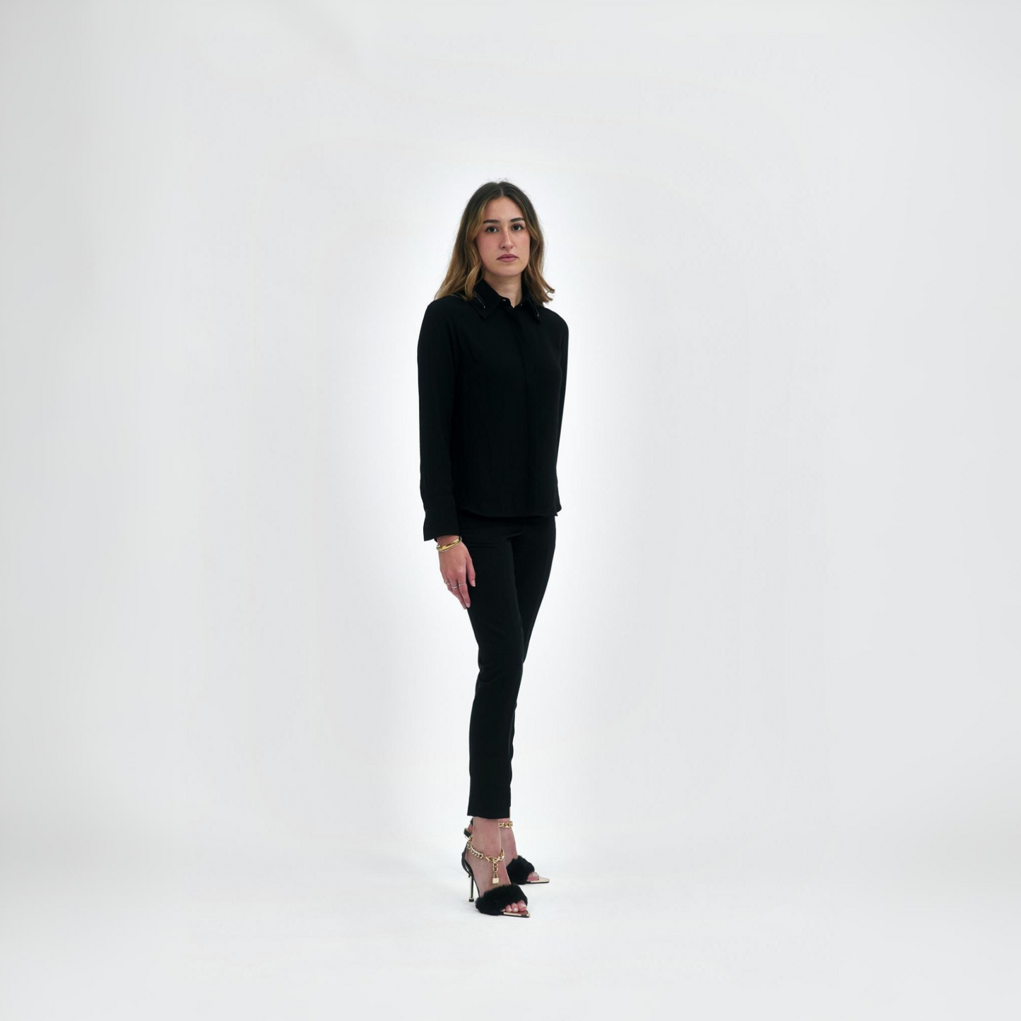 Chemise en soie noire CYGNE